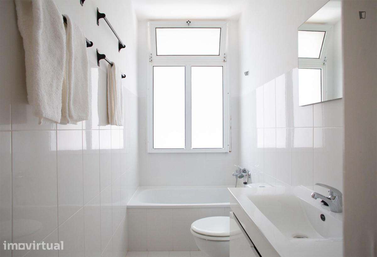 Quarto - localizado em Arroios Lisbon - Grande imagem: 2/11