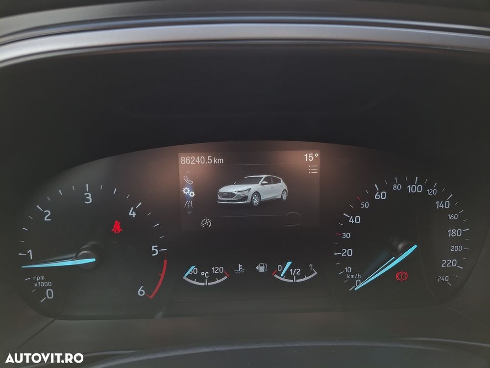Ford Focus 1.5 EcoBlue Connected - 6