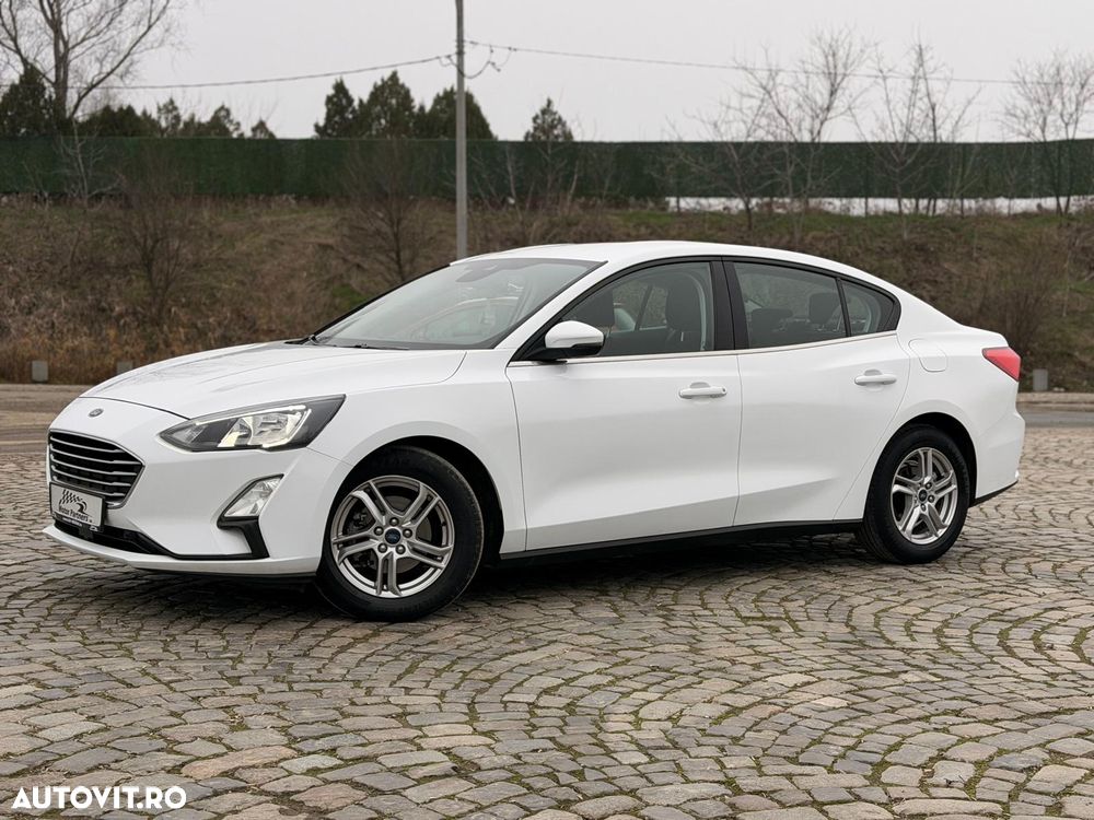 Ford Focus 1.0 EcoBoost MHEV Titanium - 2