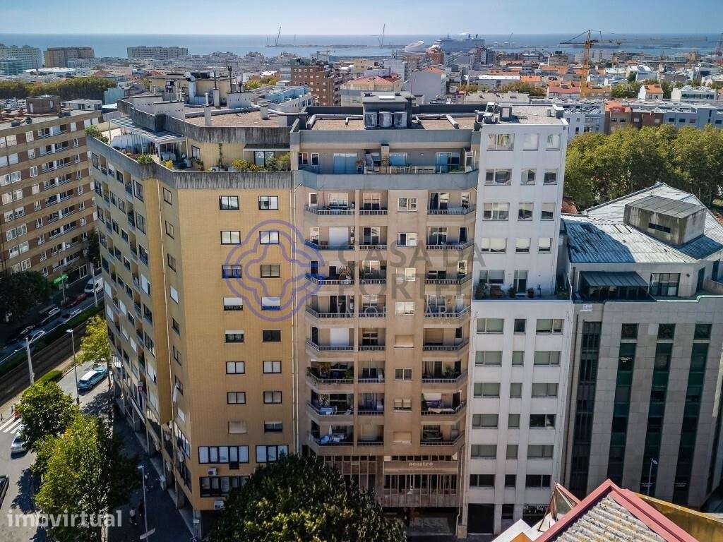 Apartamento T2 Renovado na Avenida D. Afonso Henriques, Matosinhos - Grande imagem: 2/33