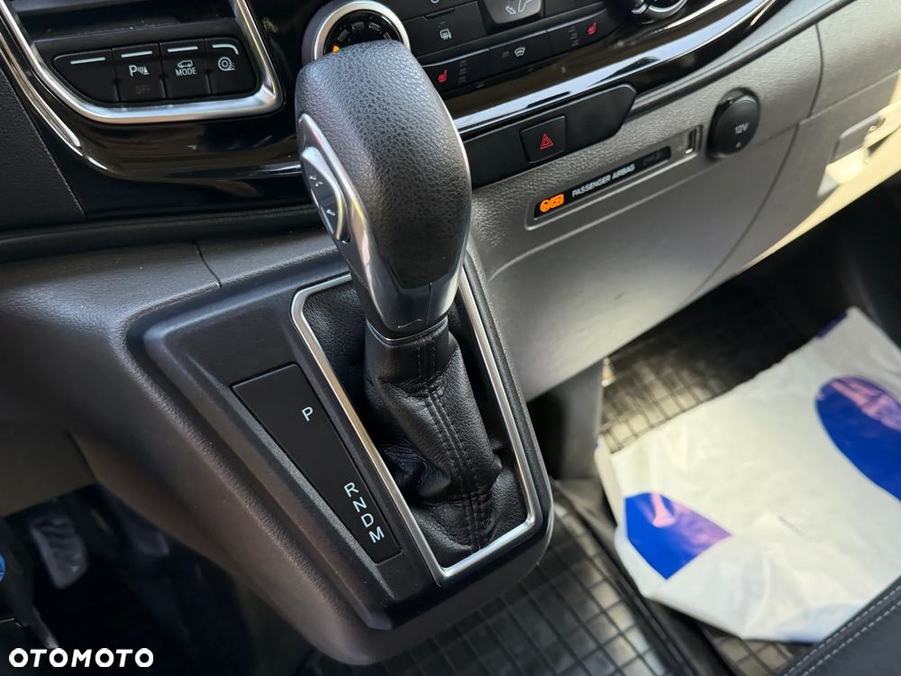 Ford TRANSIT CUSTOM - 18