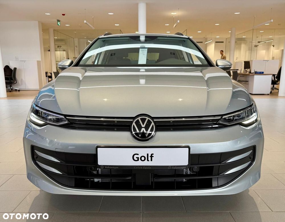 Volkswagen Golf VIII 1.5 TSI Life Plus - 4