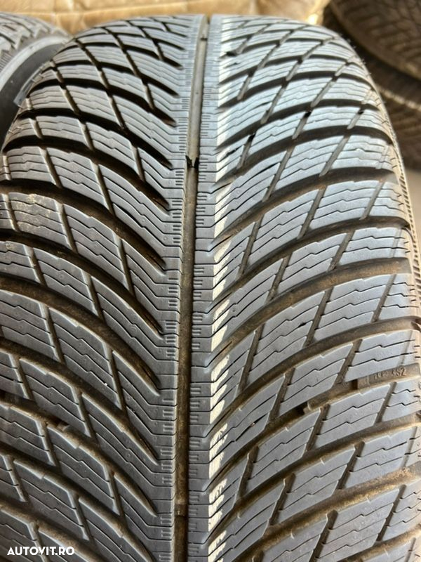 vând 2 anvelope 215/50/18 Michelin de iarnă ca noi - 2