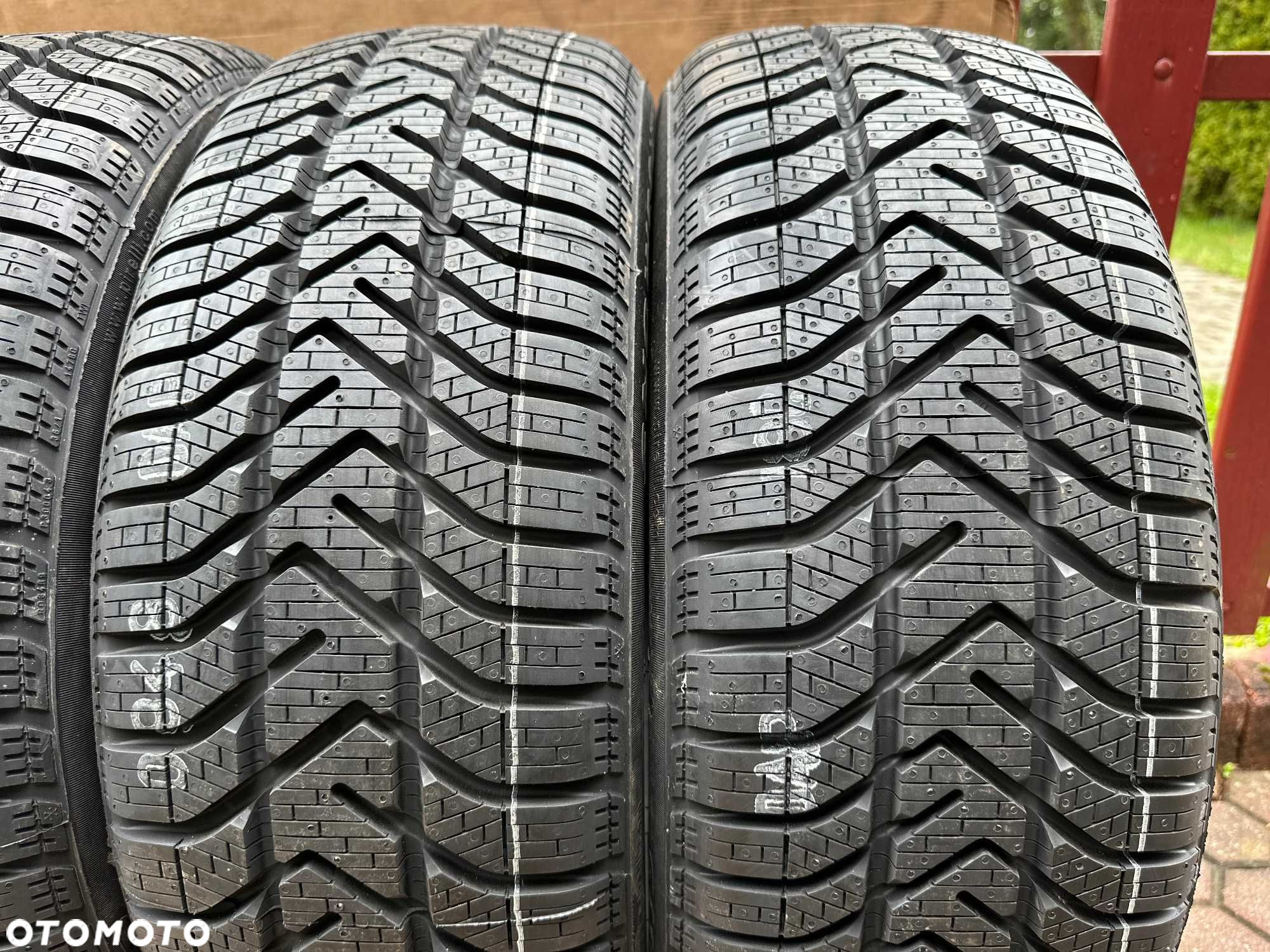 Opony Pirelli SNOWCONTROL 195/55R17 92H NOWE 2022 - 2