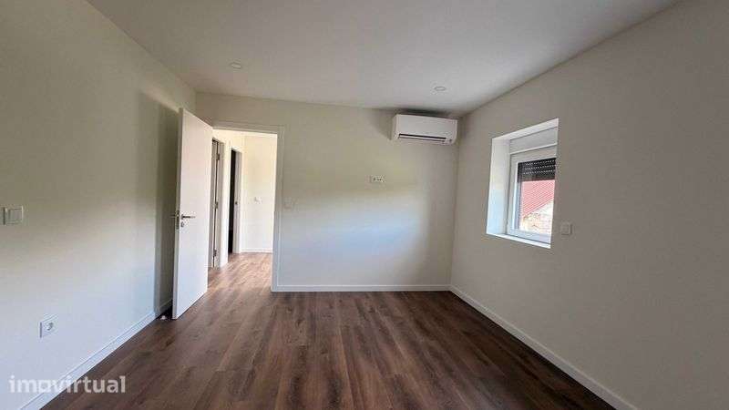 Moradia T3 com Terreno - Grande imagem: 3/12