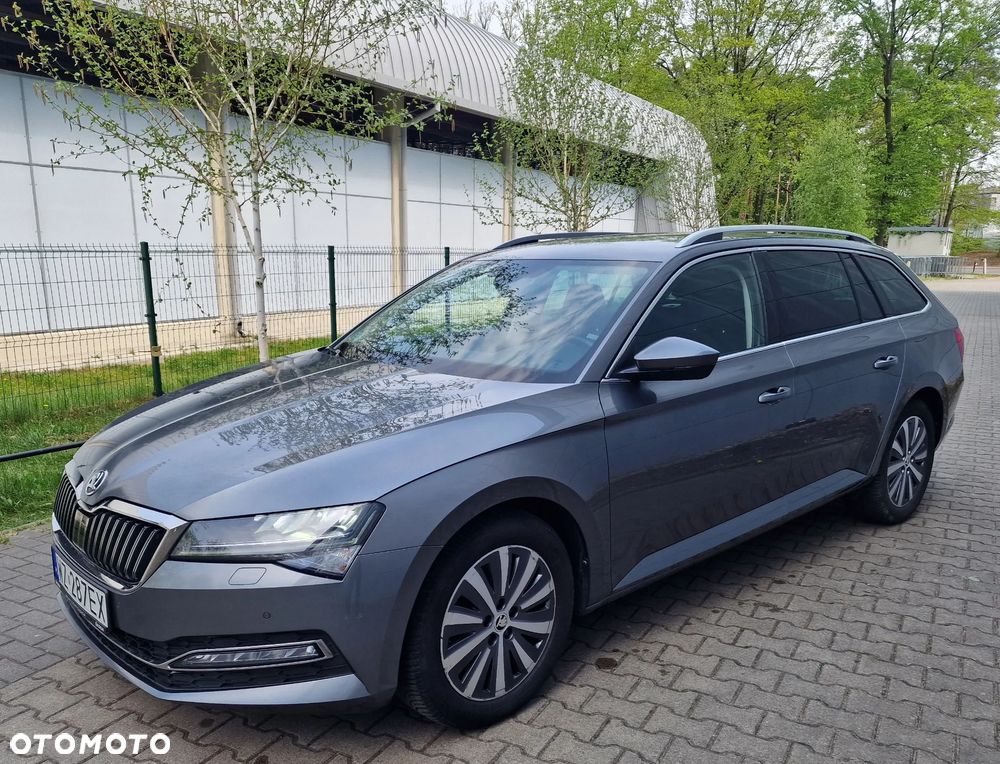 Skoda Superb 2.0 TDI SCR Style DSG - 2