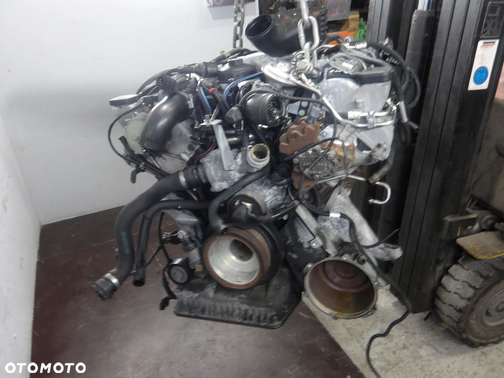 BMW E38 LIFT 99-01r. SILNIK Z INSTALACJA I UKŁADEM WTRYSKOWYM  M67D39 - 4