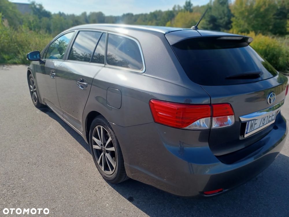 Toyota Avensis 1.8 Edition (2014) - 7