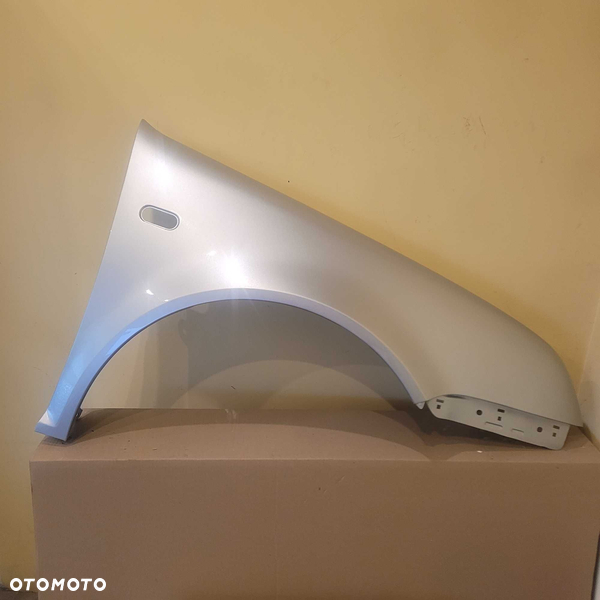 vw bora 98-05 blotnik prawy przedni la7w
