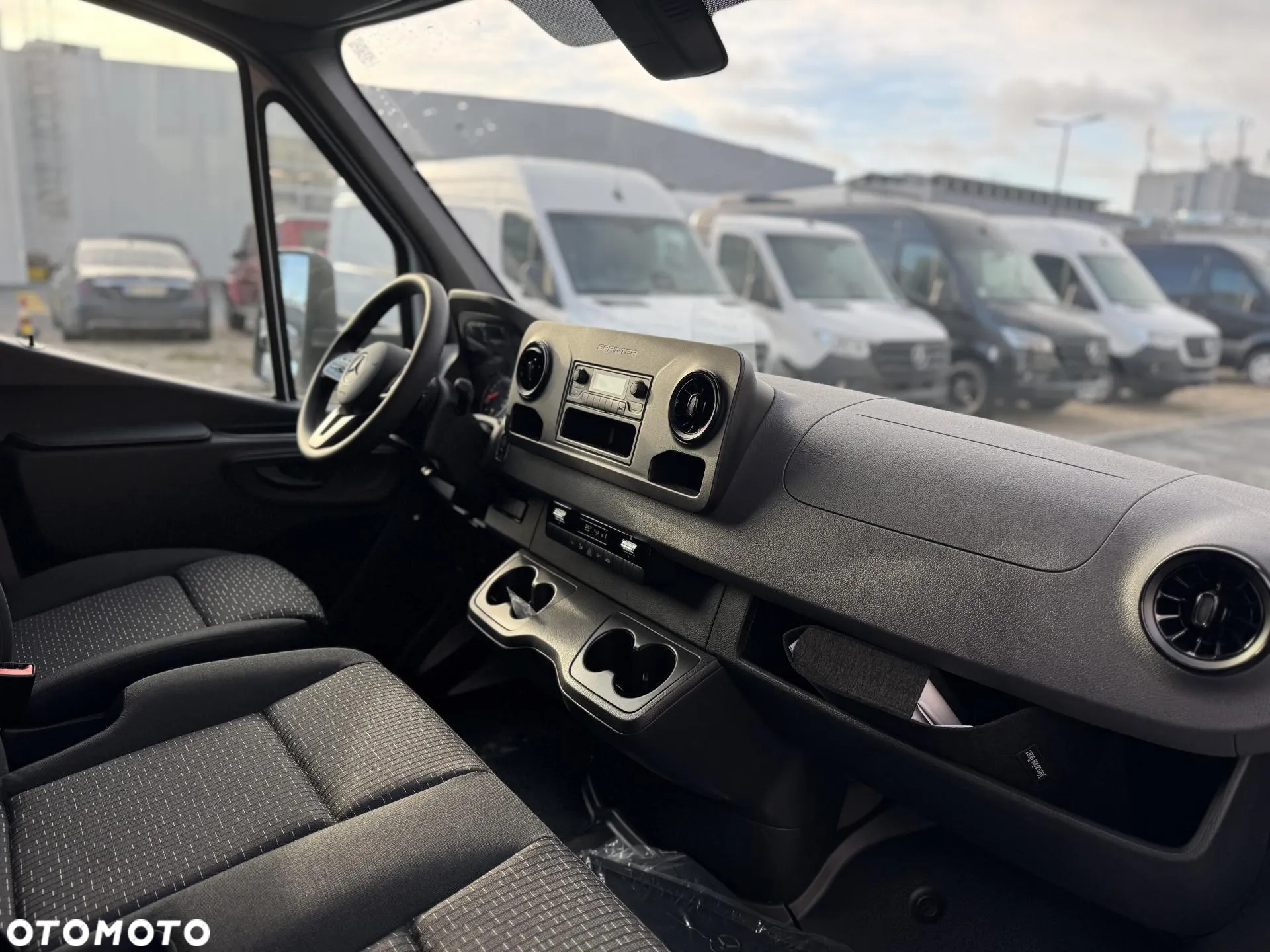 Mercedes-Benz Sprinter - 9