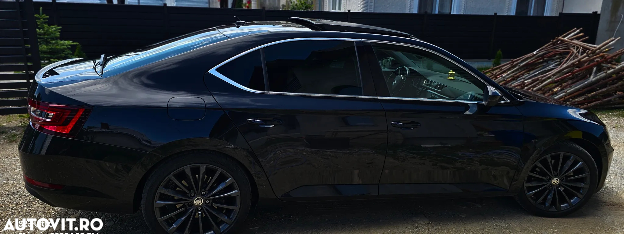 Skoda Superb 2.0 TDI DSG Laurin & Klement - 26