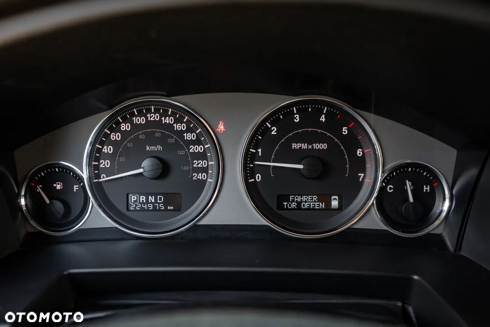 Jeep Commander 3.0 CRD Limited - 31