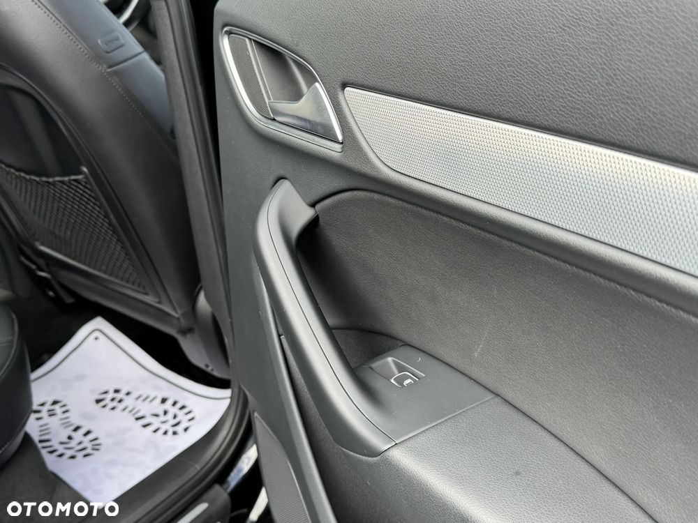 Audi Q3 2.0 TFSI Quattro Design S tronic - 33