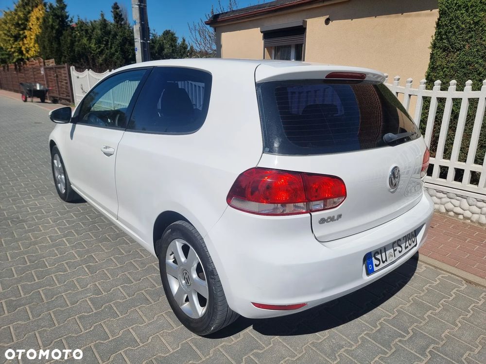 Volkswagen Golf - 2