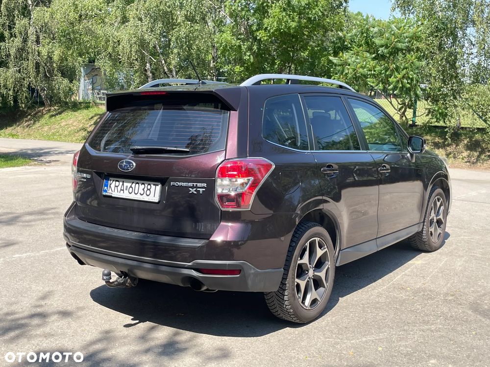 Subaru Forester 2.0XT Comfort Lineartronic - 4