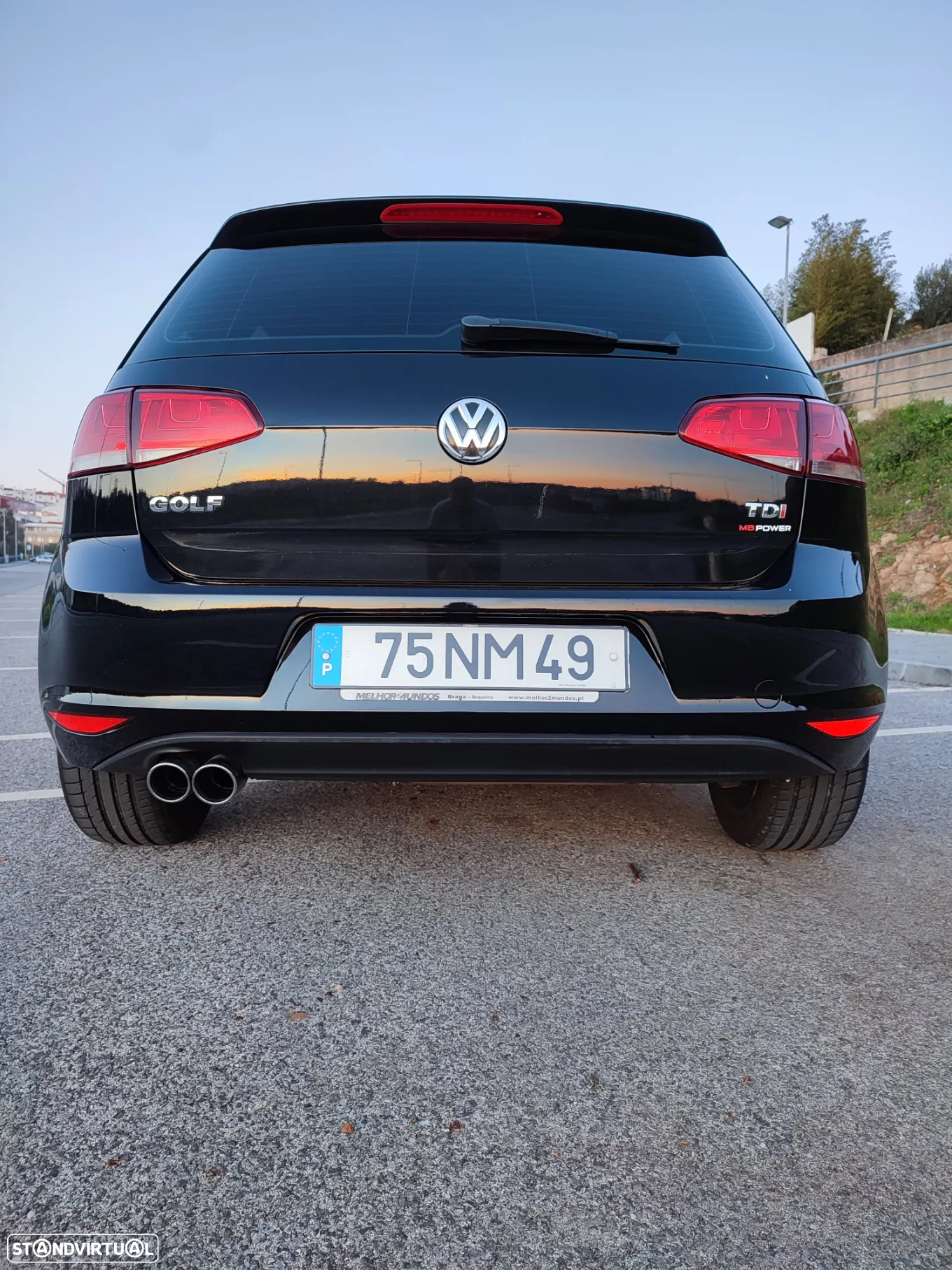 VW Golf 1.6 TDi Highline DSG - 10