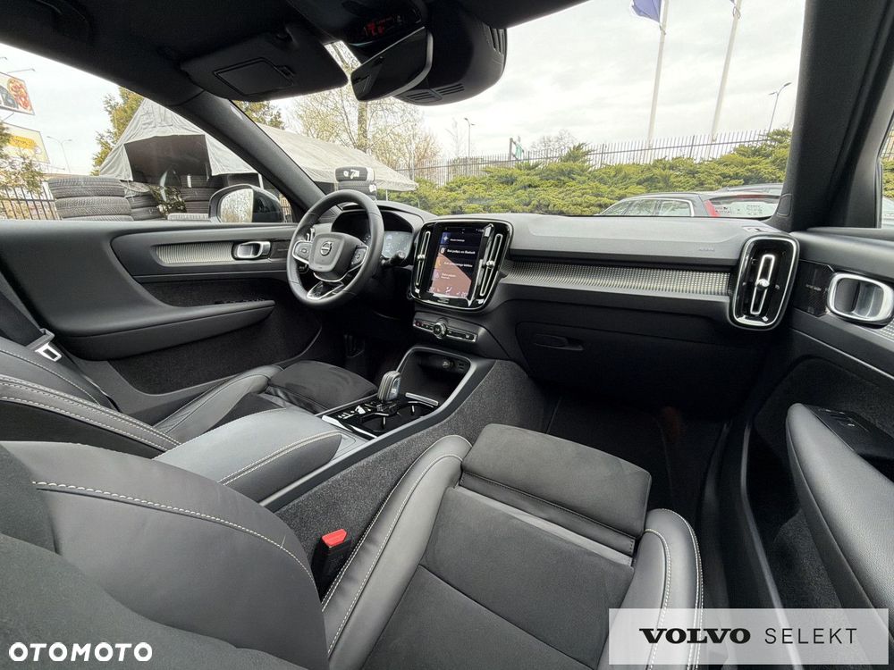 Volvo XC 40 - 18