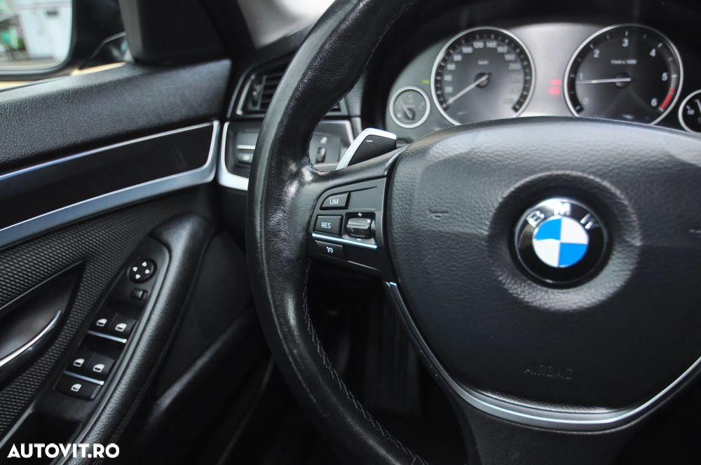 BMW Seria 5 525d xDrive AT - 20