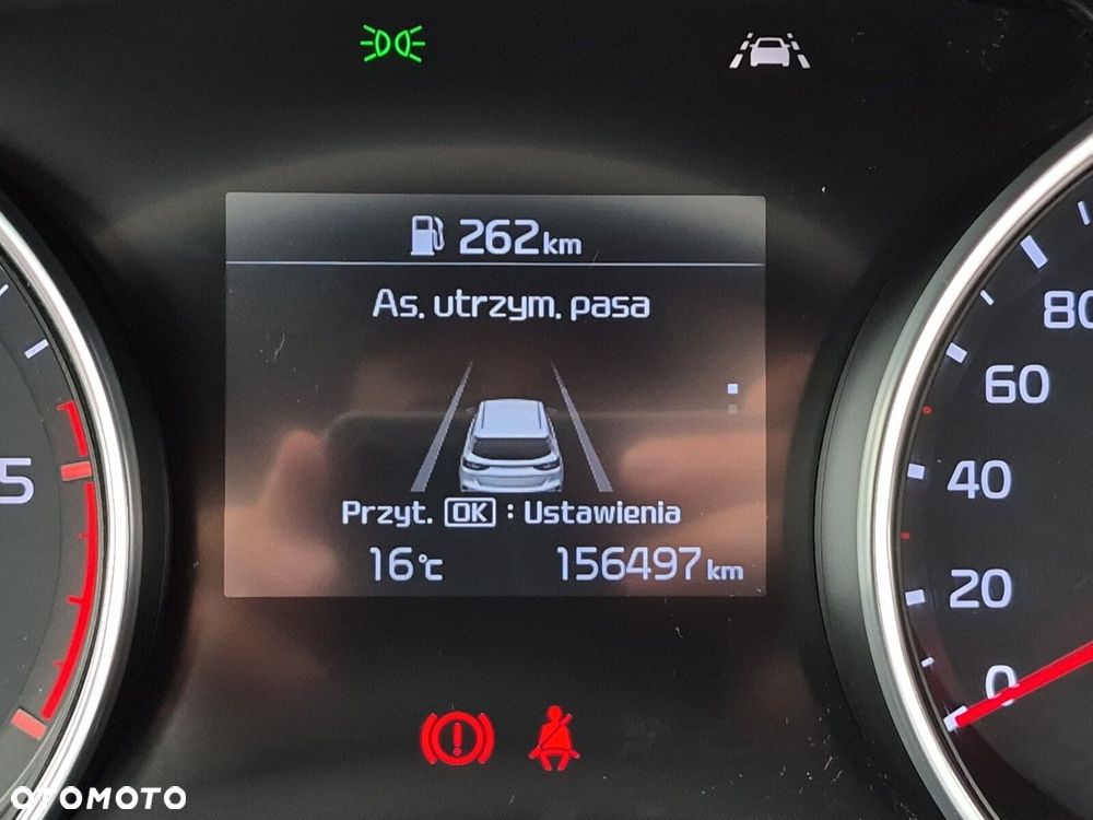 Kia Ceed 1.6 CRDi mHEV L Business Line - 19
