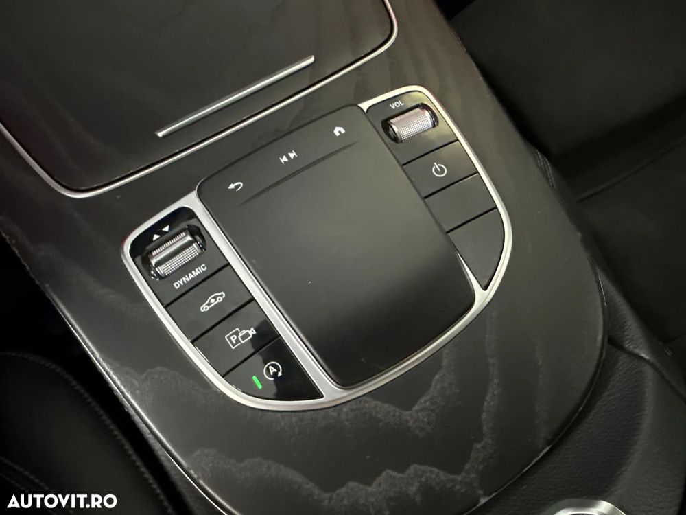 Mercedes-Benz E - 18