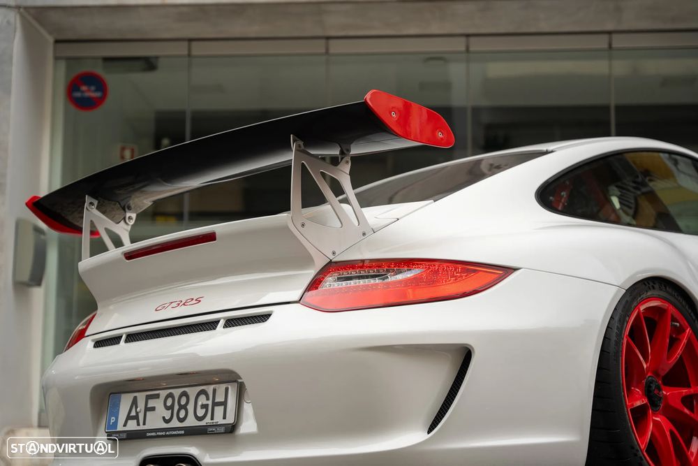 Porsche 911 (997) GT3 RS - 21