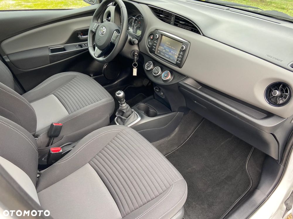 Toyota Yaris - 31