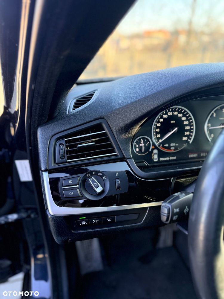 BMW Seria 5 520d M Sport sport - 7