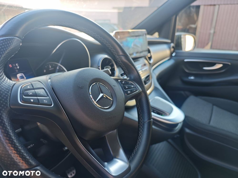 Mercedes-Benz Klasa V 300 d 4-Matic 9G-Tronic - 13