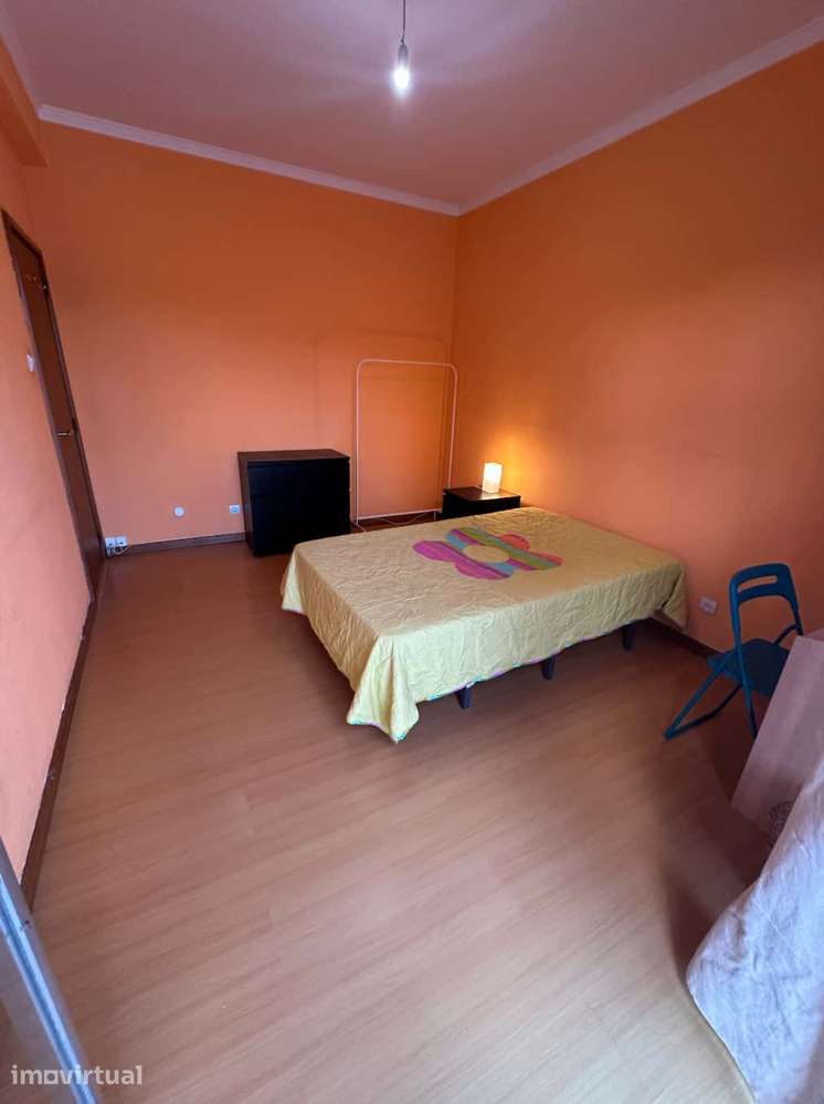 Room in a 4-bedroom apartment in Porto - Room 1 - Grande imagem: 5/18