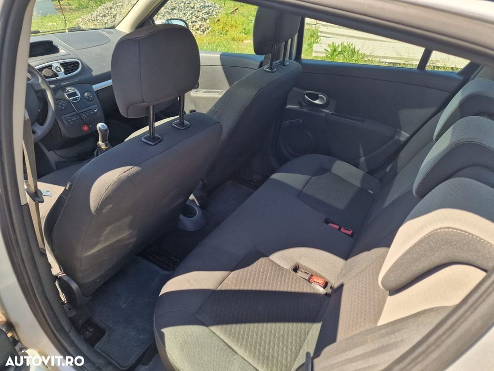 Renault Clio - 5