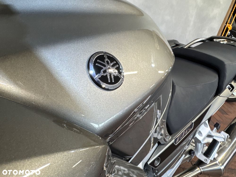 Yamaha FJR - 7