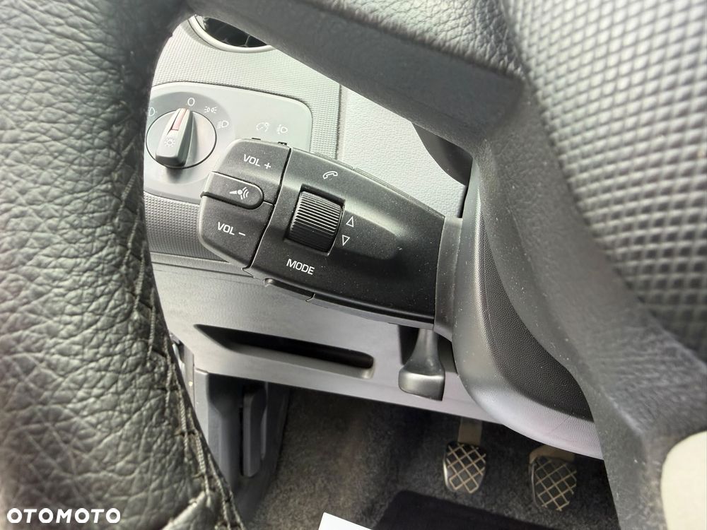 Seat Ibiza SC 1.4 16V Style - 24