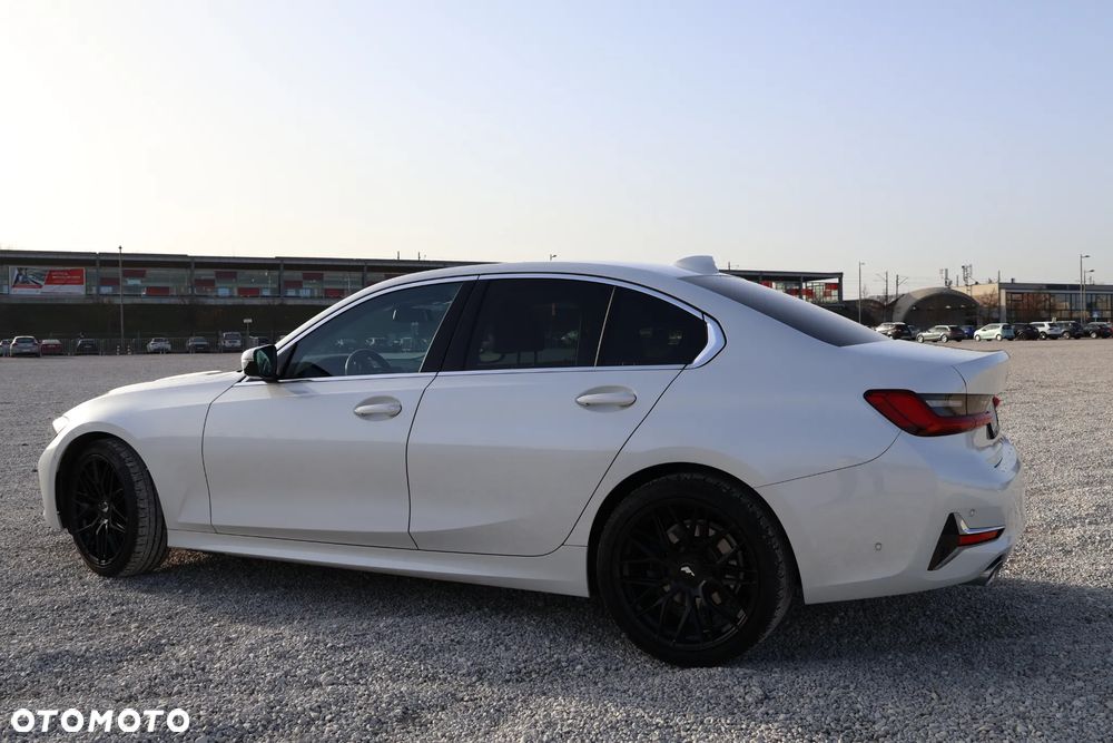 BMW Seria 3 320d xDrive Luxury Line - 6