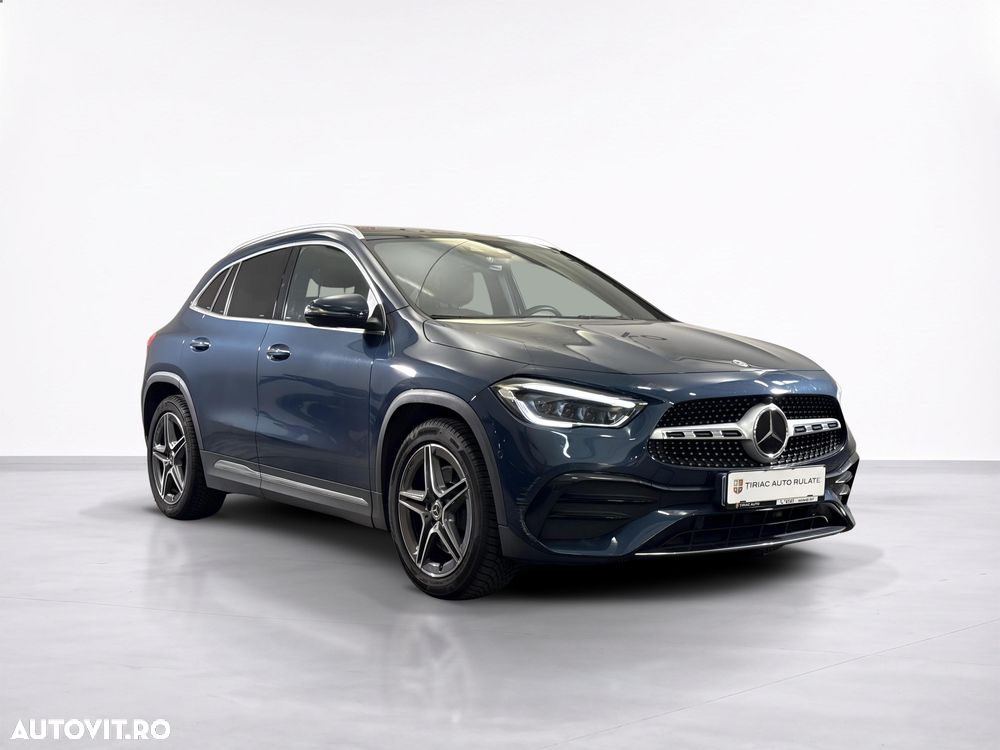 Mercedes-Benz GLA - 8