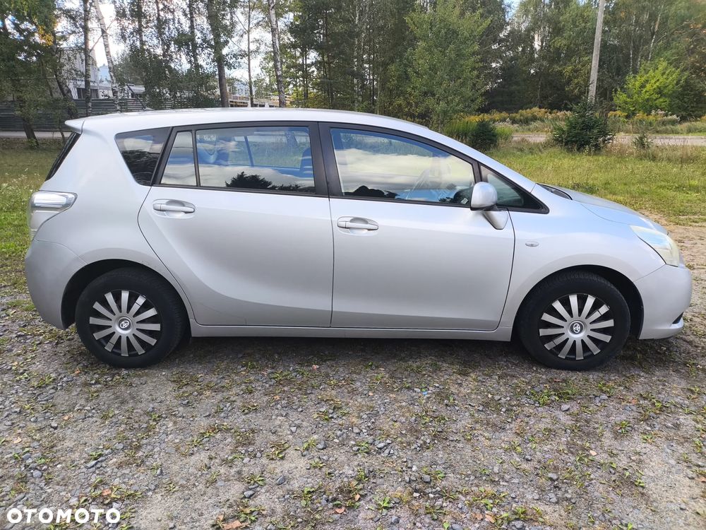 Toyota Verso 2.0 D-4D Luna 7os - 4