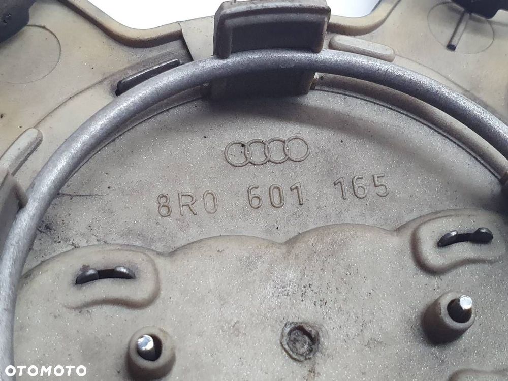 KAPSEL DEKIEL KOŁPAK ZNACZEK FELGI KOMPLET AUDI A3 8P 8R0601165 - 4
