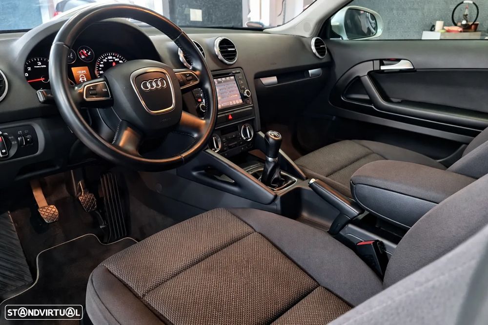 Audi A3 1.6 TDI Sport - 16