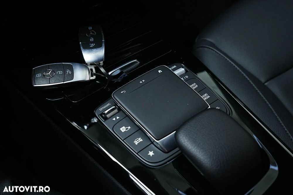 Mercedes-Benz CLA 200 7G-DCT Progressive Line Advanced - 19