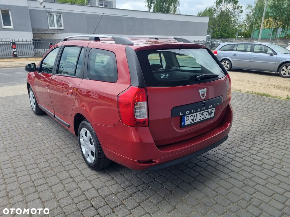 Dacia Logan SCe 75 Essential - 4