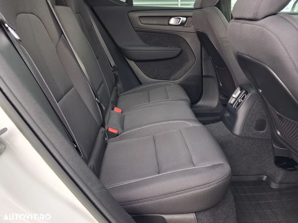 Volvo XC 40 Recharge T5 Twin Engine AT7 Inscription Expression - 33