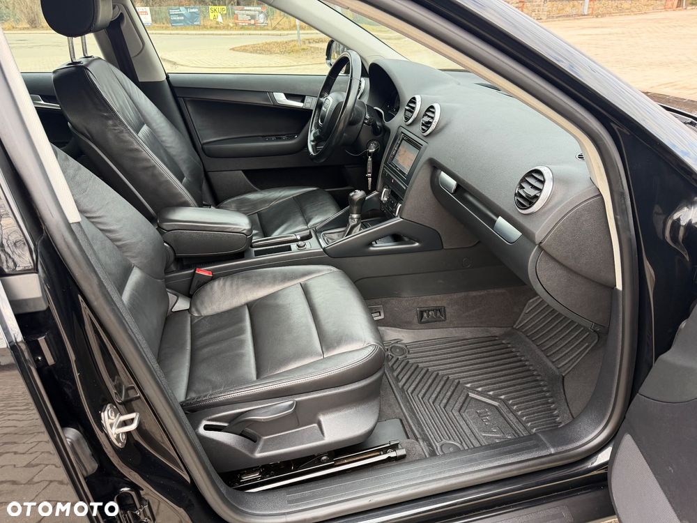 Audi A3 Sportback 1.6 TDI Attraction - 11