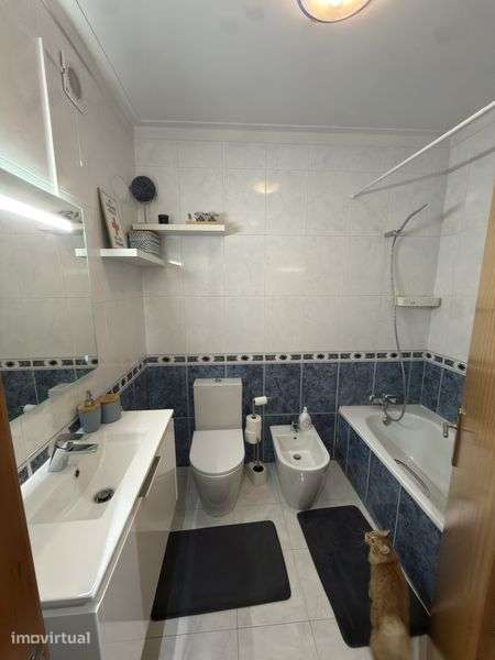 Apartamento t3 com garagem para 2 carros - Grande imagem: 5/8
