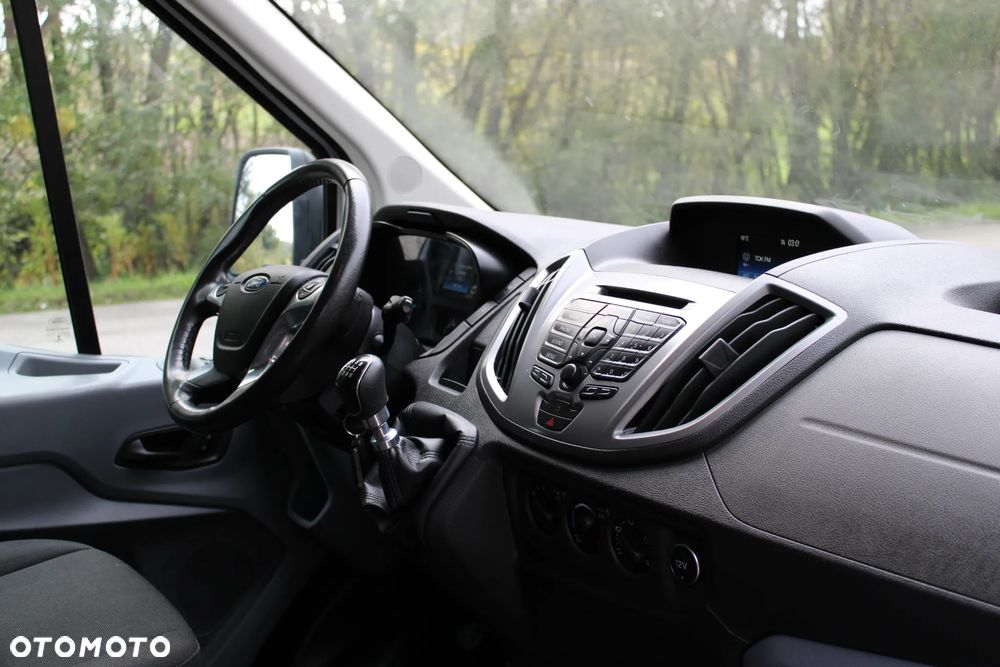Ford Transit - 18