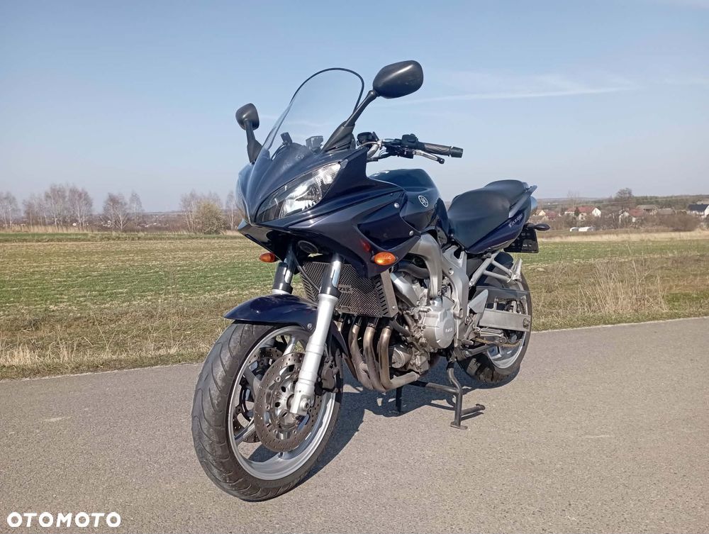 Yamaha FZ6 - 3