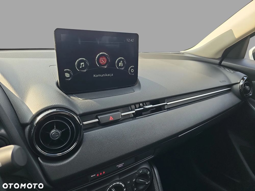 Mazda 2 - 18