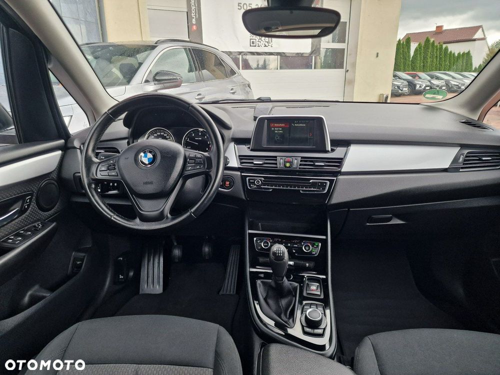 BMW Seria 2 218d Active Tourer - 18