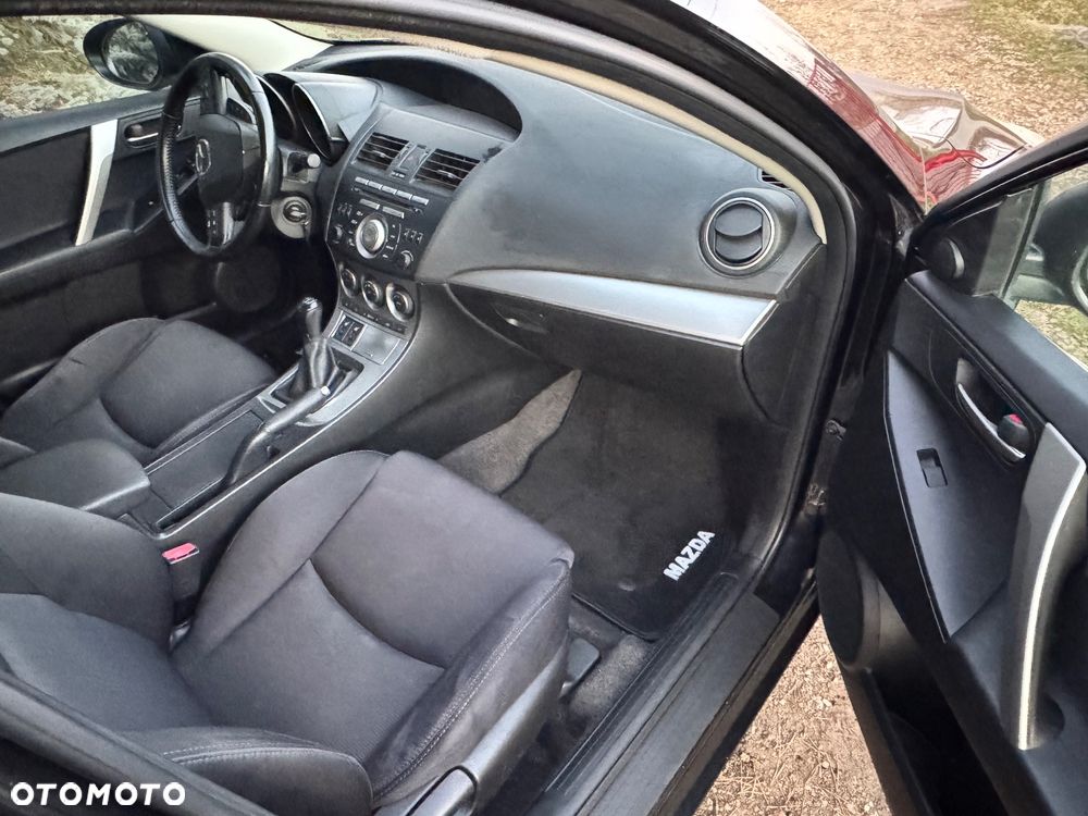 Mazda 3 - 9
