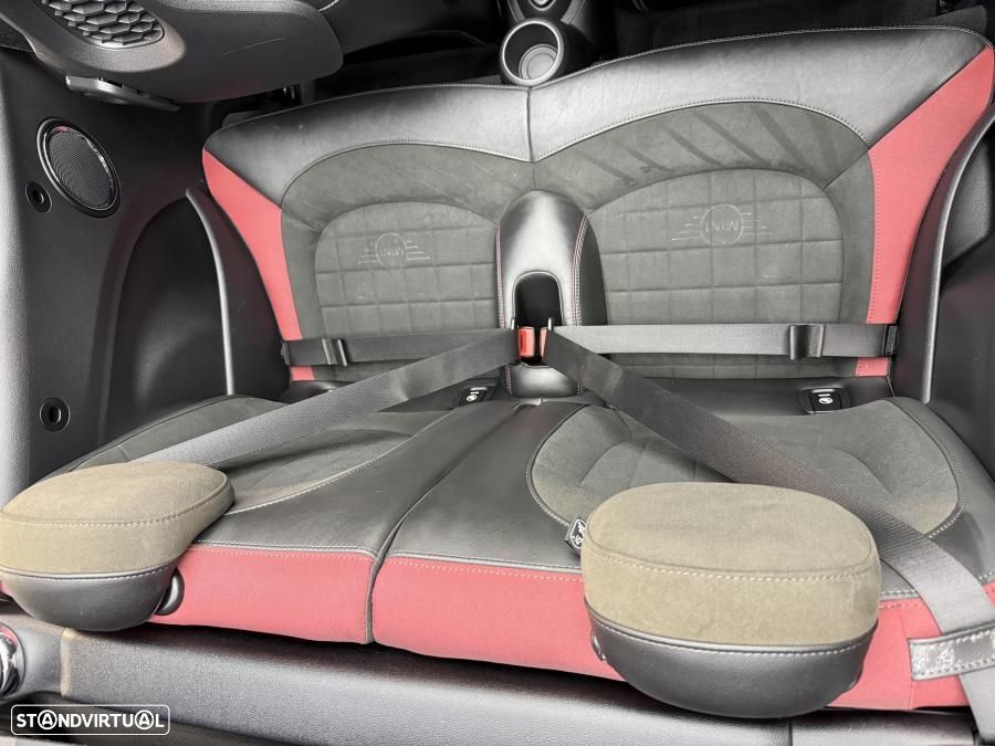 MINI Cabrio - 30