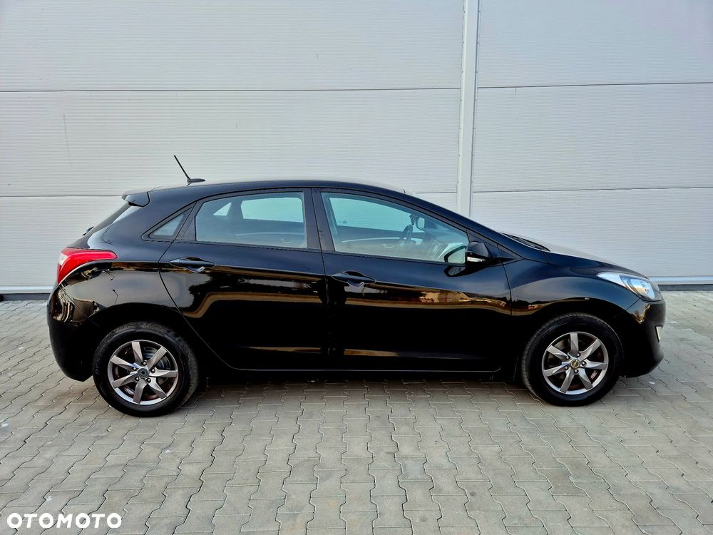 Hyundai i30 1.4 Comfort - 8