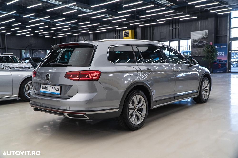 Volkswagen Passat Alltrack 2.0 TDI SCR DSG 4Motion - 6
